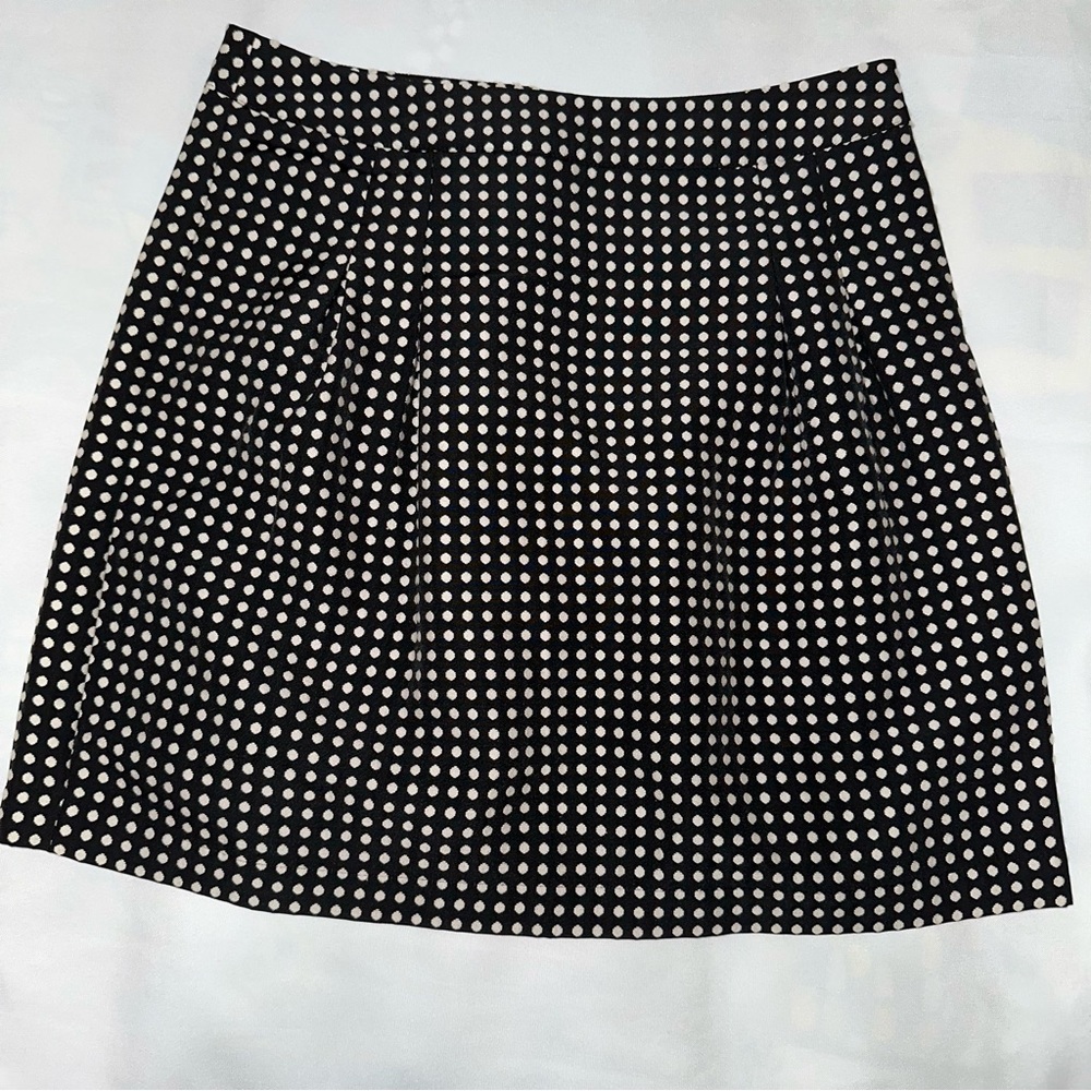 The‎ Limited skirt size 6 black with cream polka dots